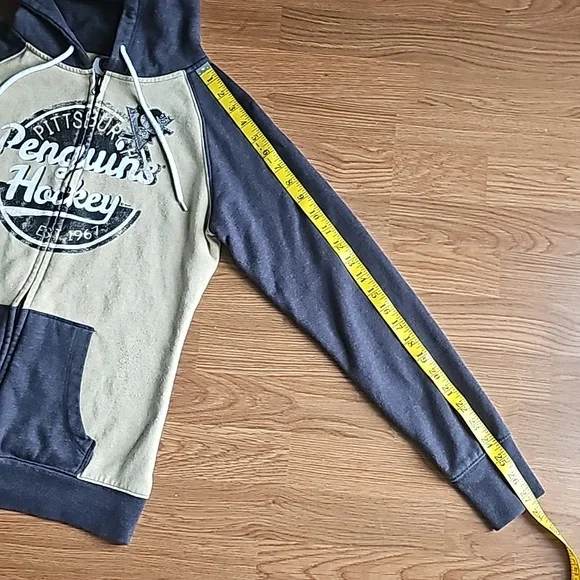 NHL Pittsburgh Penguins Hockey Full Zip Hooded Sweatshirt Jacket Women's Medium - Picture 8 of 14